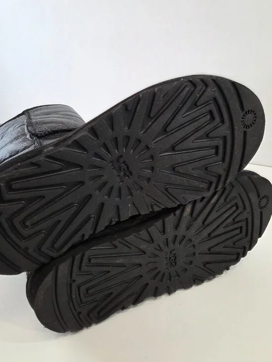 UGG Australia Triana Seaweed Boots Womens Size 6 Black Leather Shearling - Picture 8 of 11